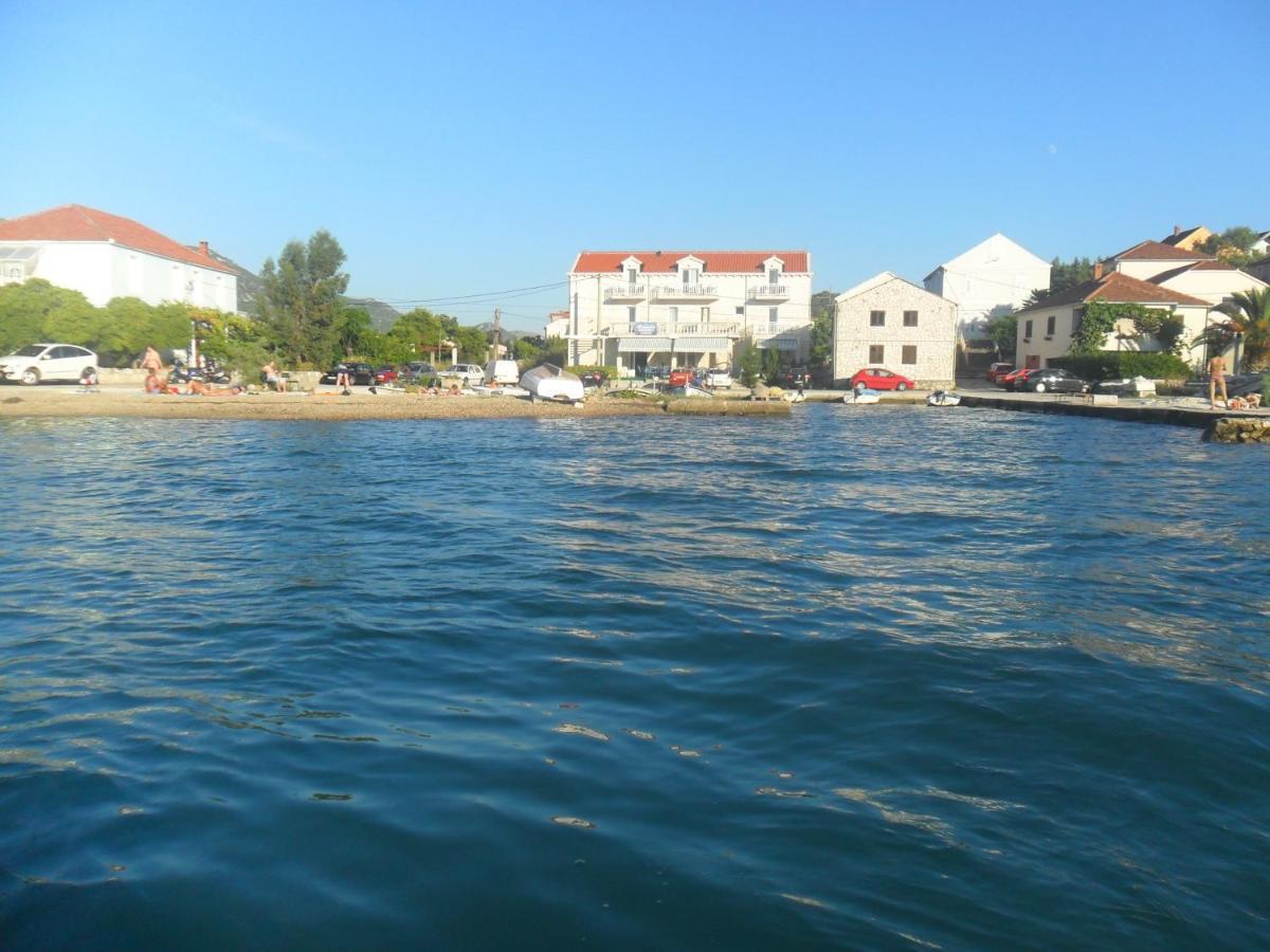 Villa Menalo Hodilje Екстер'єр фото